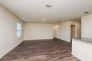 2034 Clay St, Mabank, TX 75147 - Photo 6