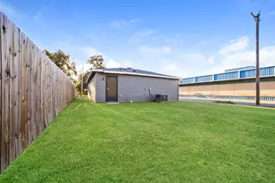 700 E Pecan Ave, Waco, TX 76704 - Photo 18