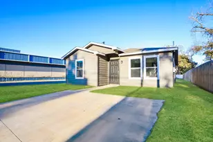 700 E Pecan Ave, Waco, TX 76704 - Photo 2