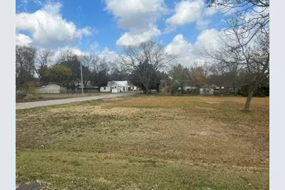 404 E Grayson Street, Leonard, TX 75452 - Photo 2