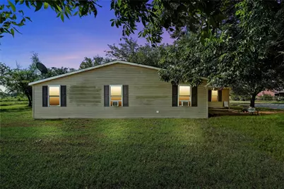 1025 Wyatt Lane, McGregor, TX 76657 - Photo 1