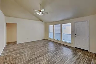 6236 Stockton Dr, Fort Worth, TX 76132 - Photo 2