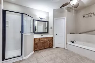 917 John Kennedy Dr, Saginaw, TX 76179 - Photo 20