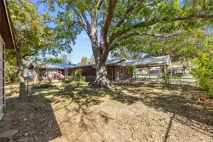 605 Valley View Dr, Brownwood, TX 76801 - Photo 30