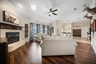 9937 Calf Meadows Ln, Fort Worth, TX 76126 - Photo 12