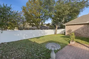 111 Royal Crest Ct, Red Oak, TX 75154 - Photo 22