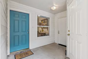 111 Royal Crest Ct, Red Oak, TX 75154 - Photo 4