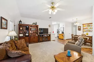 111 Royal Crest Ct, Red Oak, TX 75154 - Photo 8
