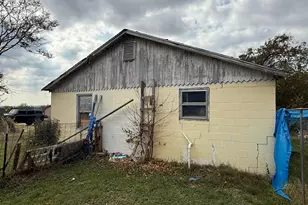 642 E Lumpkin St, Meridian, TX 76665 - Photo 4