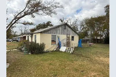 642 E Lumpkin Street, Meridian, TX 76665 - Photo 2