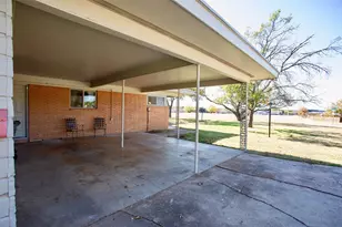 1400 Brazos St, Graham, TX 76450 - Photo 4