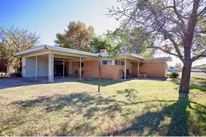 1400 Brazos St, Graham, TX 76450 - Photo 2