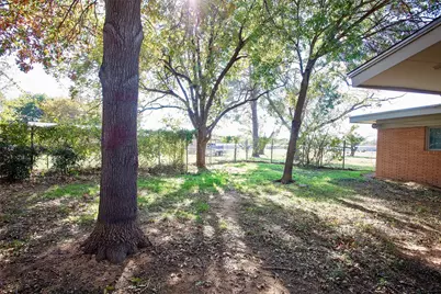 1400 Brazos St, Graham, TX 76450 - Photo 26