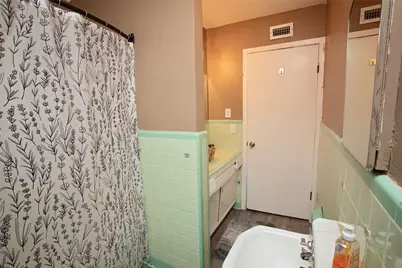 1400 Brazos St, Graham, TX 76450 - Photo 12