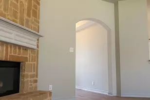 4502 Warbler Ln, Garland, TX 75043 - Photo 8