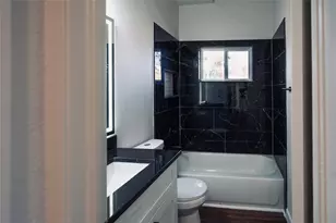 703 E Daugherty Dr, Garland, TX 75041 - Photo 14