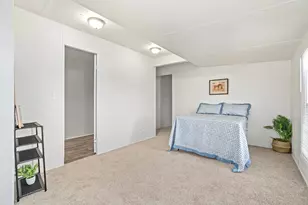 403 Skyline Dr, Granbury, TX 76048 - Photo 8