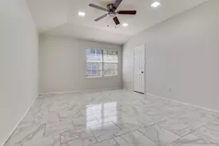 1922 High Meadow St, Glenn Heights, TX 75154 - Photo 20