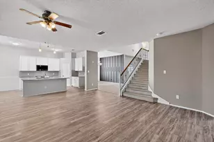 2318 Hillgrove Ct, Mansfield, TX 76063 - Photo 14