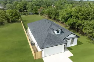 3325 Howard St, Fort Worth, TX 76119 - Photo 26