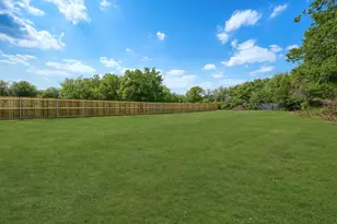 3325 Howard St, Fort Worth, TX 76119 - Photo 22