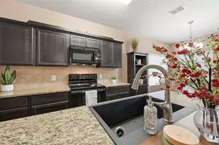 1401 Briarwood Dr, Azle, TX 76020 - Photo 6