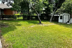 3229 Driftwood Dr, Dallas, TX 75227 - Photo 2