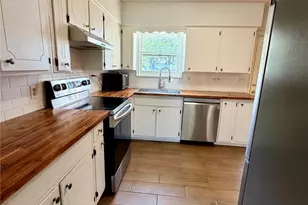 1611 Live Oak St, Goldthwaite, TX 76844 - Photo 8