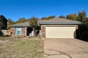 319 Iberis Dr, Arlington, TX 76018 - Photo 1