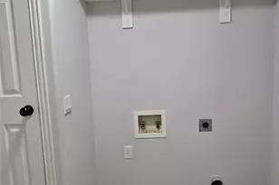 405 6th St, Grand Prairie, TX 75051 - Photo 16