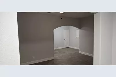 405 6th Street, Grand Prairie, TX 75051 - Photo 4