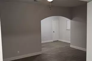 405 6th St, Grand Prairie, TX 75051 - Photo 4