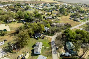 218 N Preston St, Whitney, TX 76692 - Photo 12