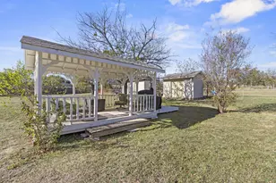 1829 N Main St, Weatherford, TX 76085 - Photo 26