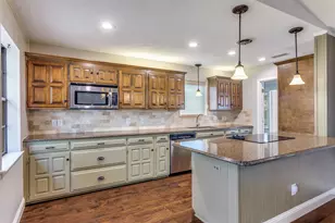 411 Washington Dr, Arlington, TX 76011 - Photo 10