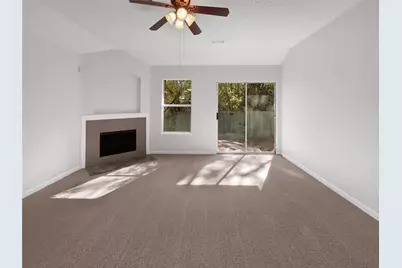 818 Creekside Drive, Glenn Heights, TX 75154 - Photo 4