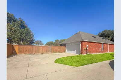 8457 Grand Canyon Drive, Plano, TX 75025 - Photo 18