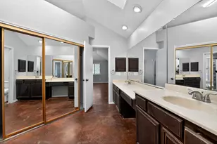 2221 Brookside Dr, Rowlett, TX 75088 - Photo 10