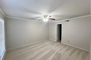 2919 Sunset Point Ln, Carrollton, TX 75007 - Photo 12