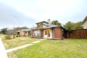 2919 Sunset Point Ln, Carrollton, TX 75007 - Photo 2