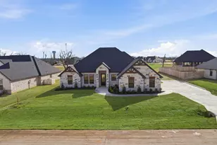 2168 Middlewood Cir, Granbury, TX 76049 - Photo 36