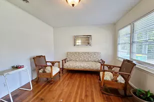 140 Meadowbrook St, Robinson, TX 76706 - Photo 30