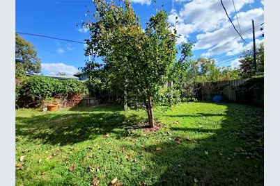 140 Meadowbrook Street, Robinson, TX 76706 - Photo 2