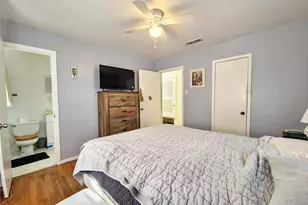 140 Meadowbrook St, Robinson, TX 76706 - Photo 6