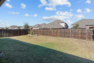1048 Pinnacle Breeze Drive, Fort Worth, TX 76052 - Photo 36