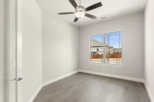 2704 Emerald Shallows Dr, McKinney, TX 75072 - Photo 4