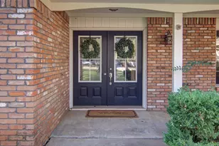 1300 Fisher St, Graham, TX 76450 - Photo 4