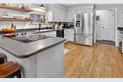 1300 Fisher Street, Graham, TX 76450 - Photo 14