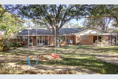 1300 Fisher Street, Graham, TX 76450 - Photo 36