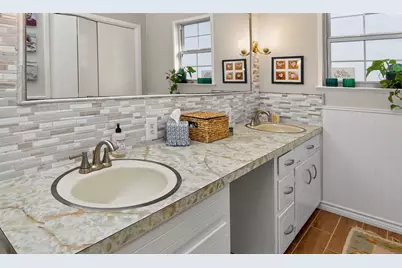 1300 Fisher Street, Graham, TX 76450 - Photo 24